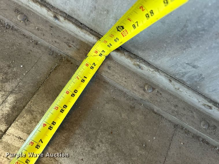 image for item EK3434 2004 Freightliner MT45 delivery van