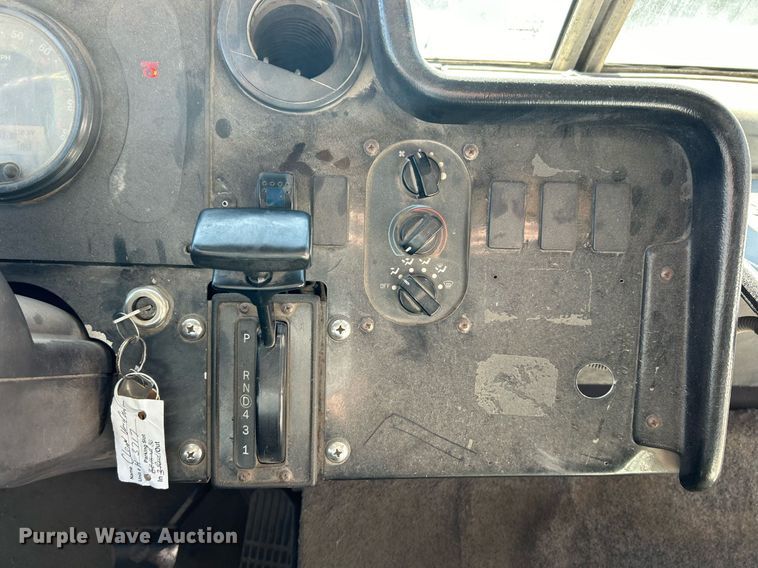 image for item EK3434 2004 Freightliner MT45 delivery van