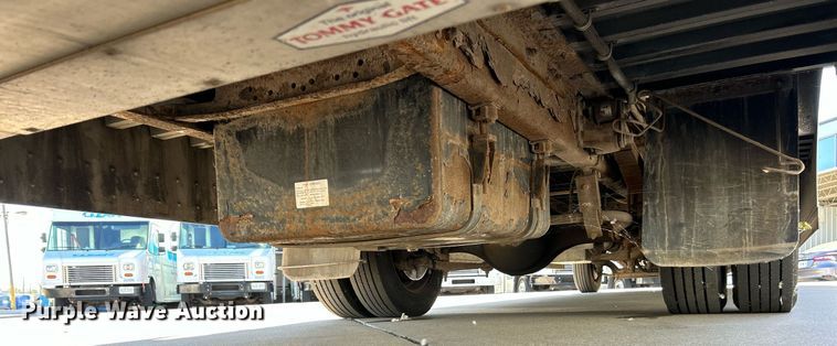 image for item EK3434 2004 Freightliner MT45 delivery van