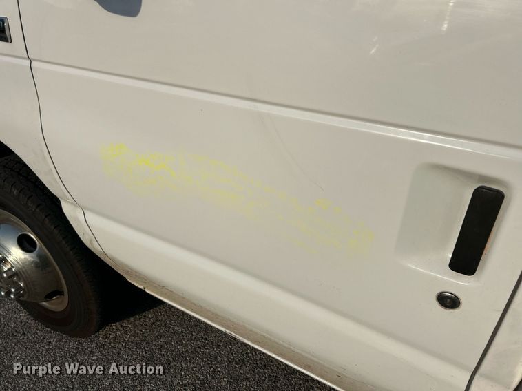 image for item EK3457 2017 Ford E450 Super Duty utility van