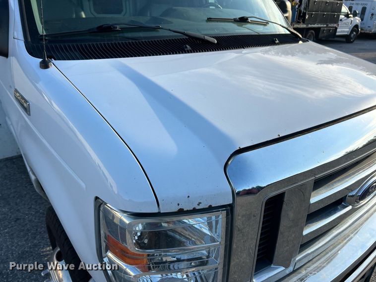 image for item EK3457 2017 Ford E450 Super Duty utility van