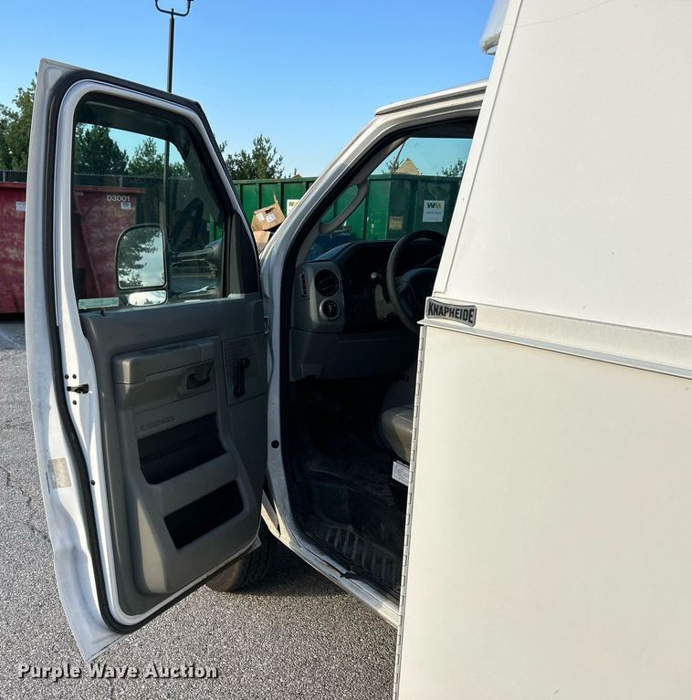 image for item EK3457 2017 Ford E450 Super Duty utility van