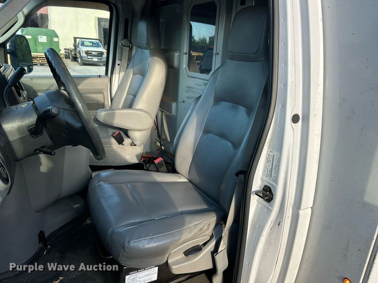image for item EK3457 2017 Ford E450 Super Duty utility van