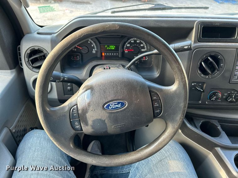 image for item EK3457 2017 Ford E450 Super Duty utility van