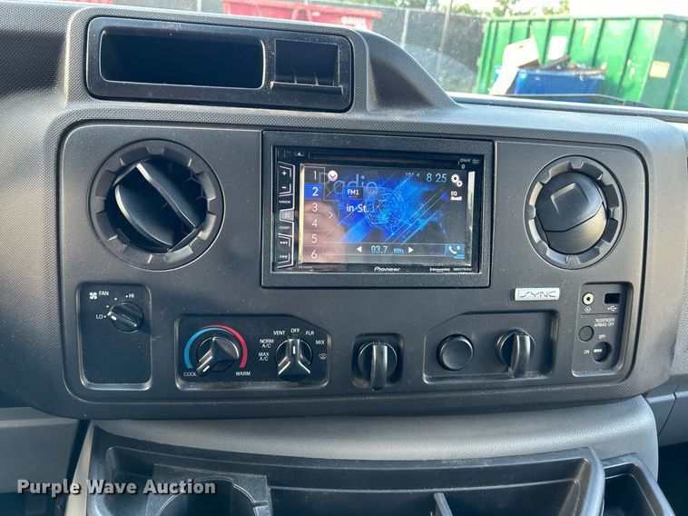 image for item EK3457 2017 Ford E450 Super Duty utility van