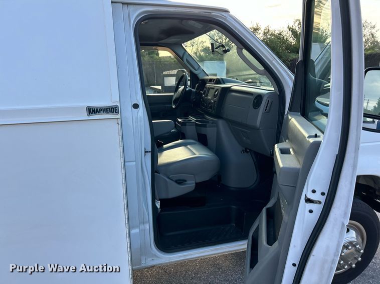 image for item EK3457 2017 Ford E450 Super Duty utility van