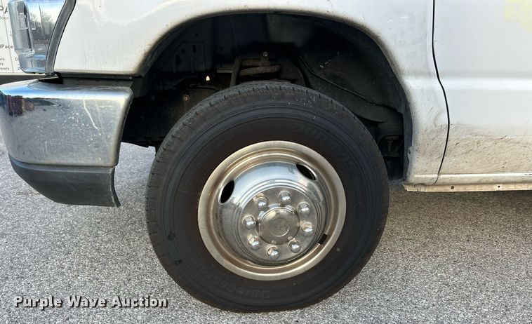 image for item EK3457 2017 Ford E450 Super Duty utility van