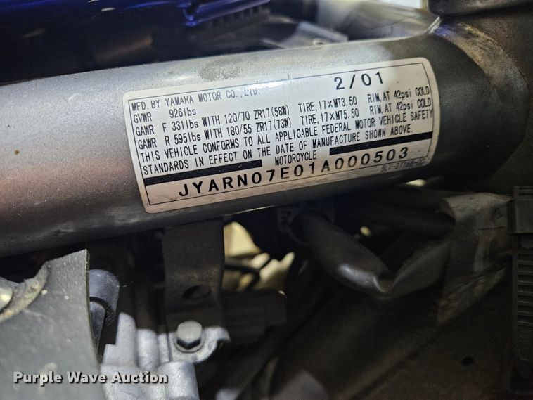 image for item EN0036 2001 Yamaha  ZF1000 motorcycle