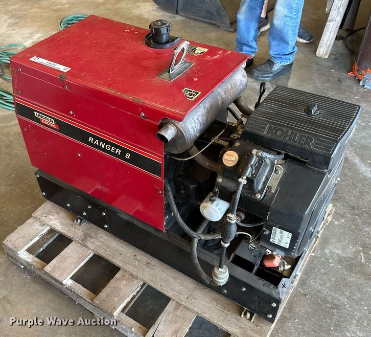 image for item EN0040 Lincoln eclectic  Ranger 8 welder