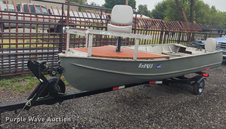 image for item EQ2200 1960 Rili boat