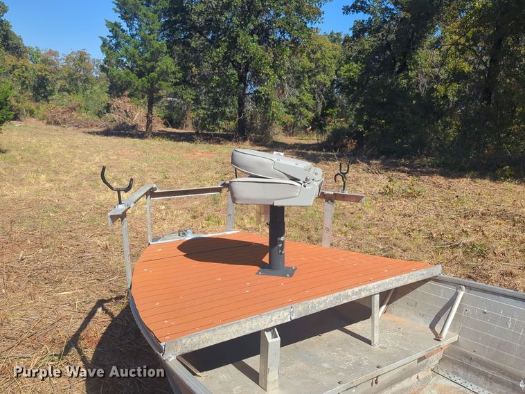 image for item EQ2200 1960 Rili boat