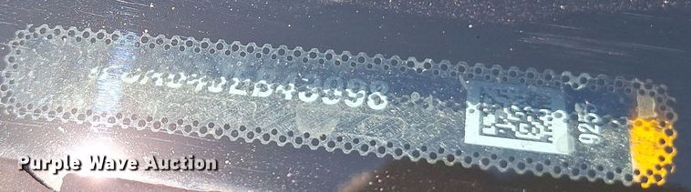 image for item EQ2214 2018 Ford F350 Super Duty utility bed pickup truck