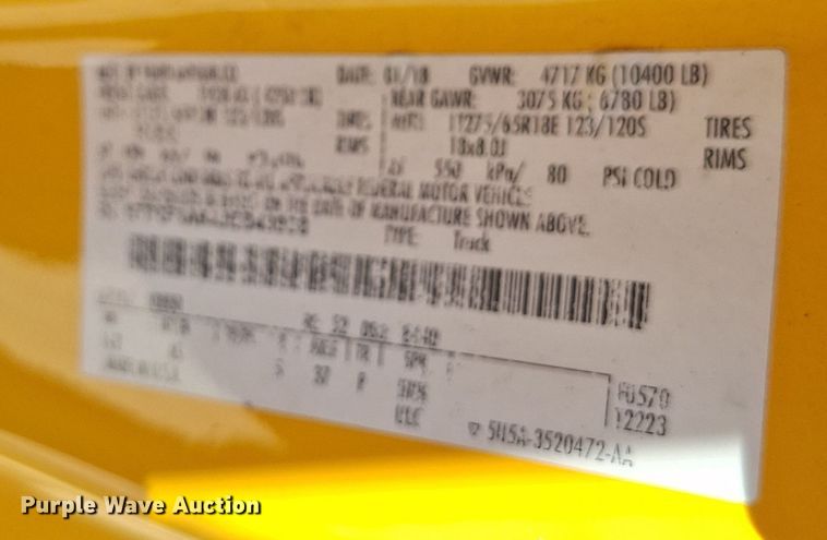 image for item EQ2214 2018 Ford F350 Super Duty utility bed pickup truck