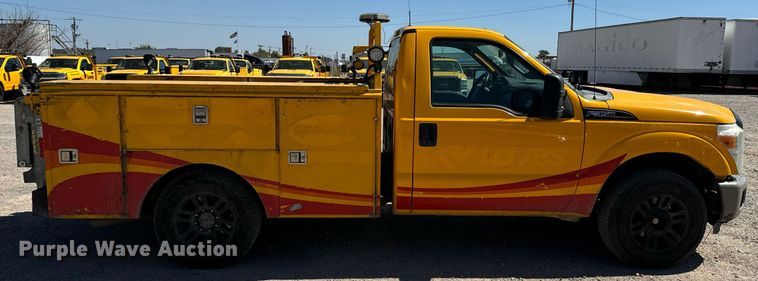 image for item EQ2217 2015 Ford F350 Super Duty utility bed pickup truck