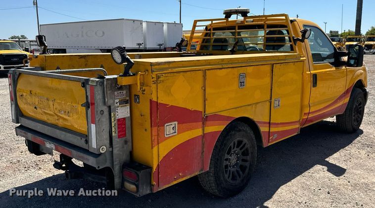 image for item EQ2217 2015 Ford F350 Super Duty utility bed pickup truck