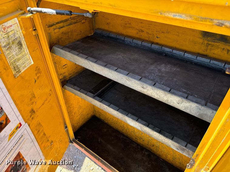 image for item EQ2217 2015 Ford F350 Super Duty utility bed pickup truck