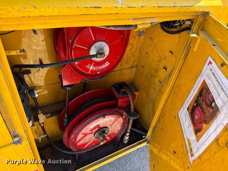 image for item EQ2217 2015 Ford F350 Super Duty utility bed pickup truck