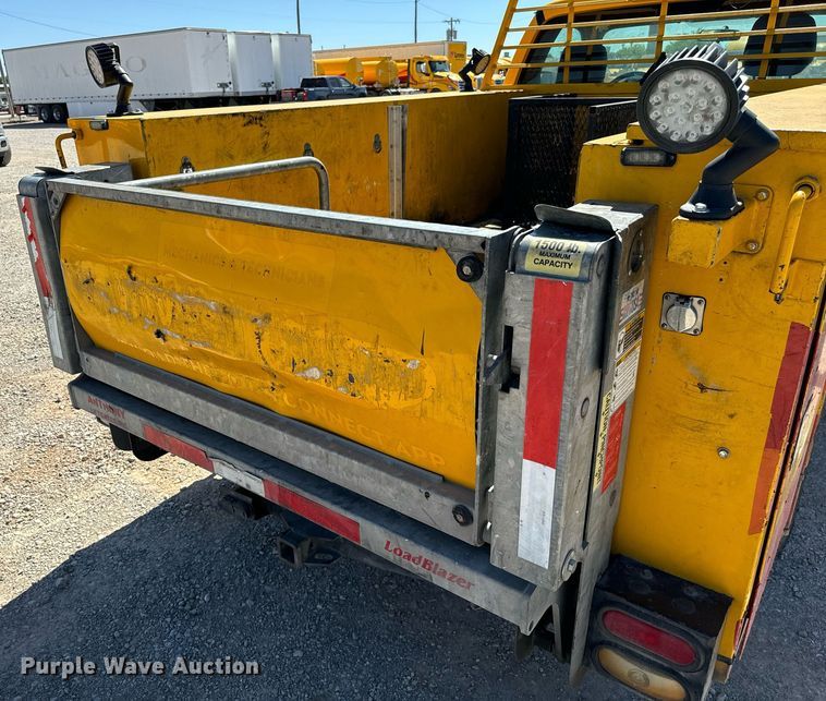 image for item EQ2217 2015 Ford F350 Super Duty utility bed pickup truck