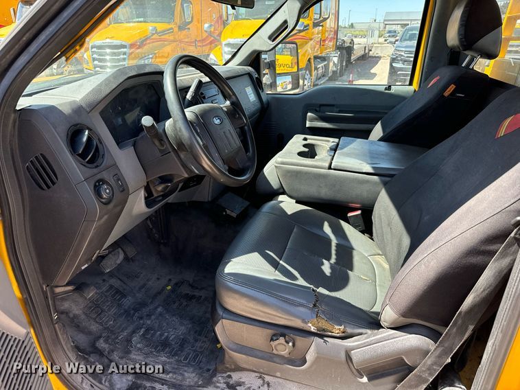 image for item EQ2217 2015 Ford F350 Super Duty utility bed pickup truck