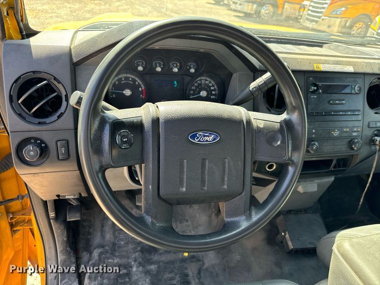image for item EQ2217 2015 Ford F350 Super Duty utility bed pickup truck