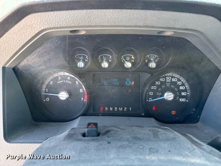 image for item EQ2217 2015 Ford F350 Super Duty utility bed pickup truck