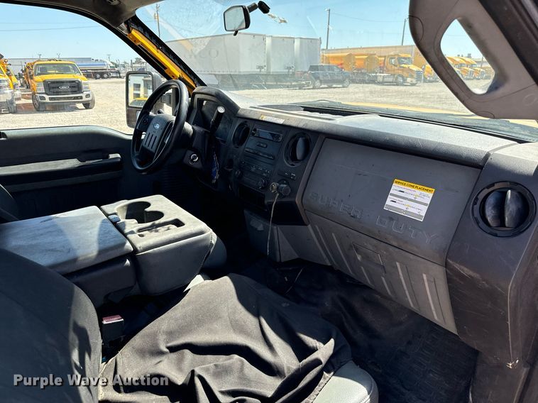 image for item EQ2217 2015 Ford F350 Super Duty utility bed pickup truck