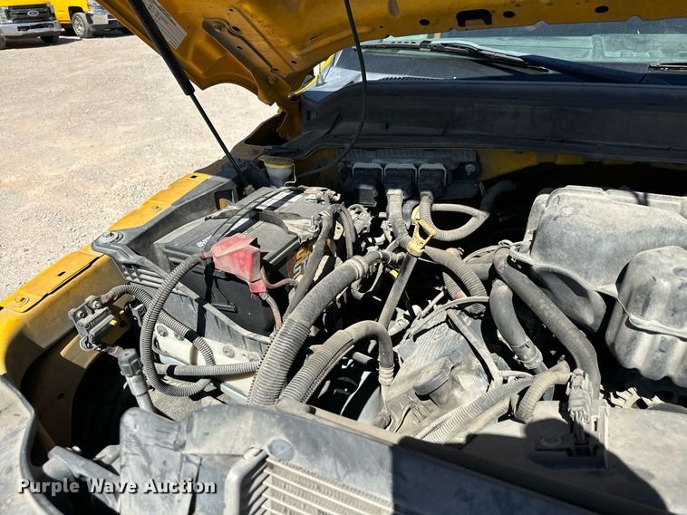 image for item EQ2217 2015 Ford F350 Super Duty utility bed pickup truck