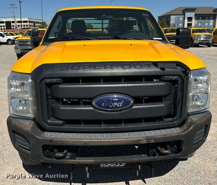 image for item EQ2219 2015 Ford F350 Super Duty utility bed pickup truck