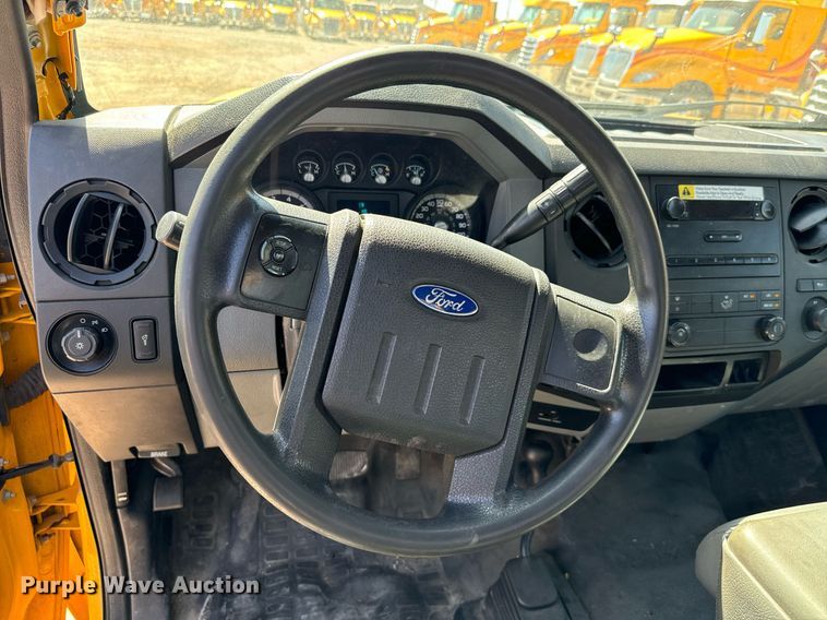 image for item EQ2219 2015 Ford F350 Super Duty utility bed pickup truck