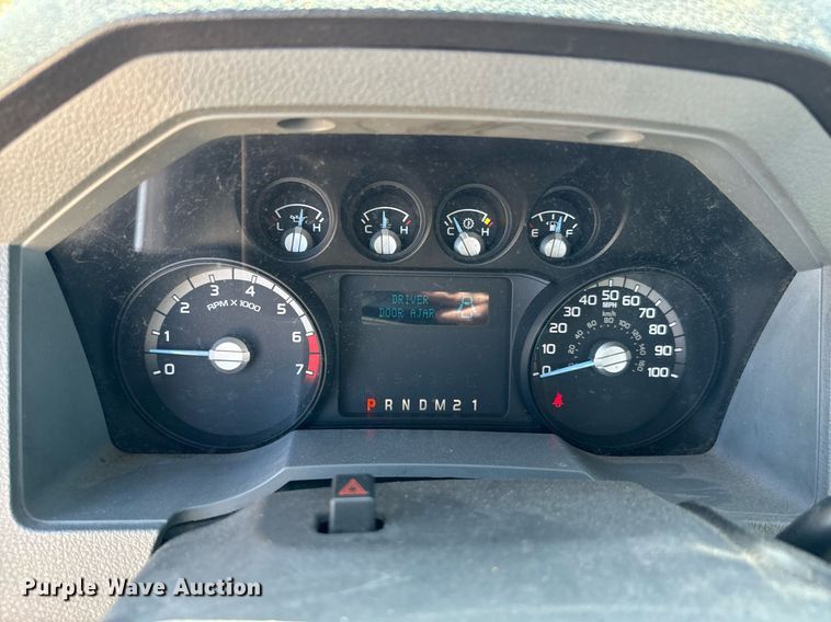 image for item EQ2219 2015 Ford F350 Super Duty utility bed pickup truck