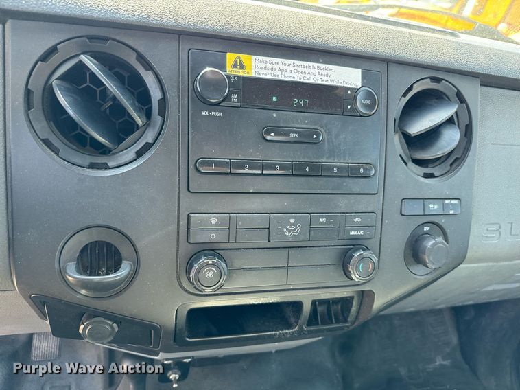 image for item EQ2219 2015 Ford F350 Super Duty utility bed pickup truck