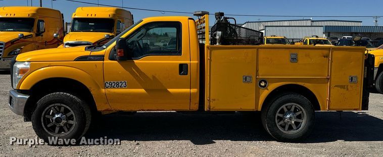 image for item EQ2221 2015 Ford F350 Super Duty utility bed pickup truck