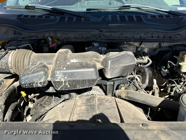 image for item EQ2222 2017 Ford F350 Super Duty utility bed pickup truck