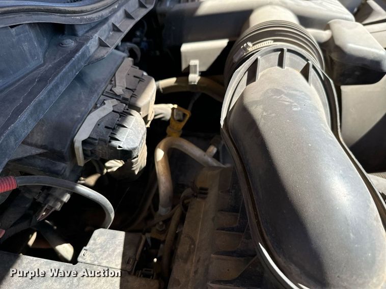 image for item EQ2224 2018 Ford F350 Super Duty utility bed pickup truck