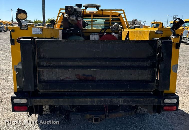 image for item EQ2225 2015 Ford F350 Super Duty utility bed pickup truck