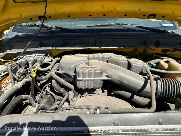 image for item EQ2225 2015 Ford F350 Super Duty utility bed pickup truck