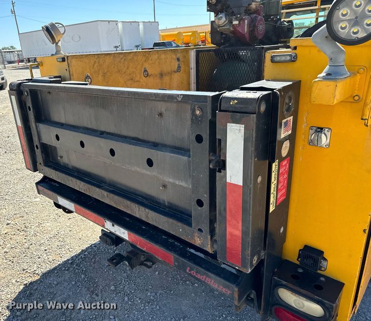 image for item EQ2226 2015 Ford F350 Super Duty utility bed pickup truck