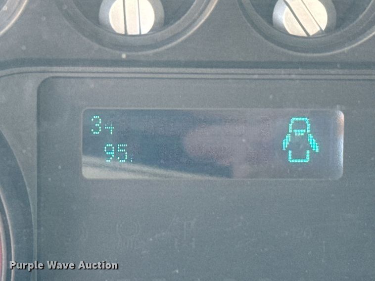 image for item EQ2226 2015 Ford F350 Super Duty utility bed pickup truck