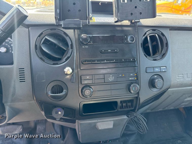 image for item EQ2226 2015 Ford F350 Super Duty utility bed pickup truck