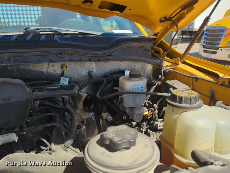 image for item EQ2228 2019 Ford F350 Super Duty utility bed pickup truck