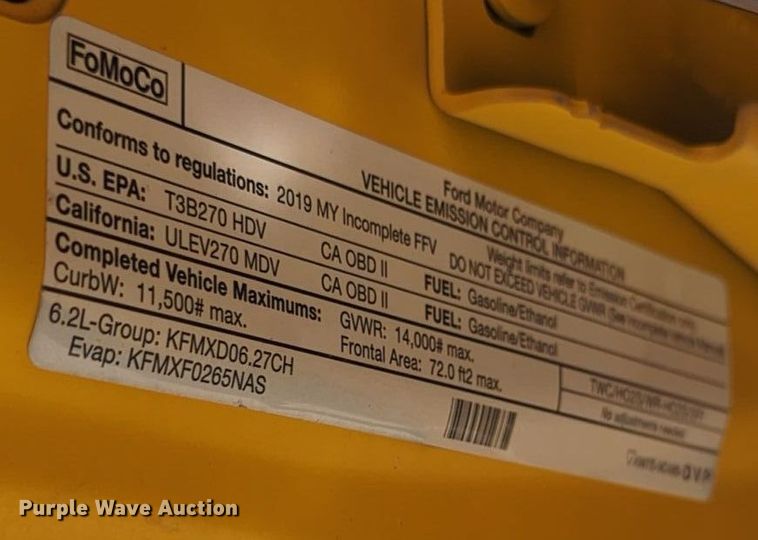 image for item EQ2228 2019 Ford F350 Super Duty utility bed pickup truck