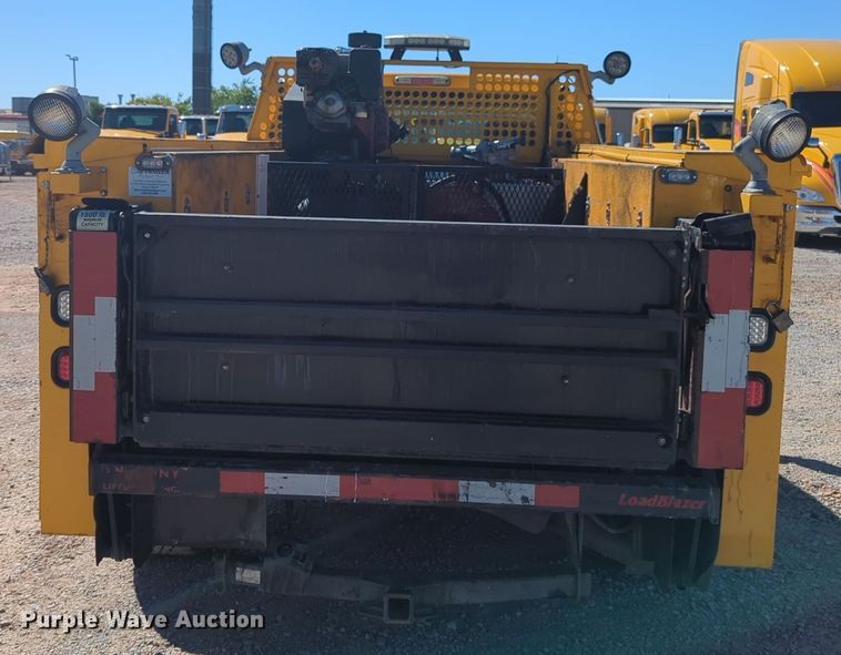 image for item EQ2229 2016 Ford F350 Super Duty utility bed pickup truck