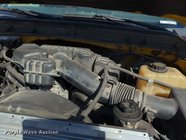 image for item EQ2229 2016 Ford F350 Super Duty utility bed pickup truck