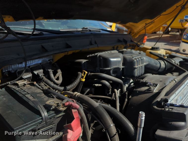 image for item EQ2229 2016 Ford F350 Super Duty utility bed pickup truck