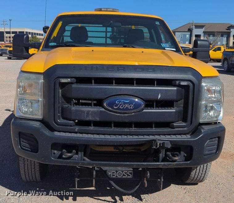 image for item EQ2230 2015 Ford F350 Super Duty utility bed pickup truck