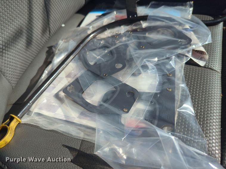 image for item EQ2230 2015 Ford F350 Super Duty utility bed pickup truck