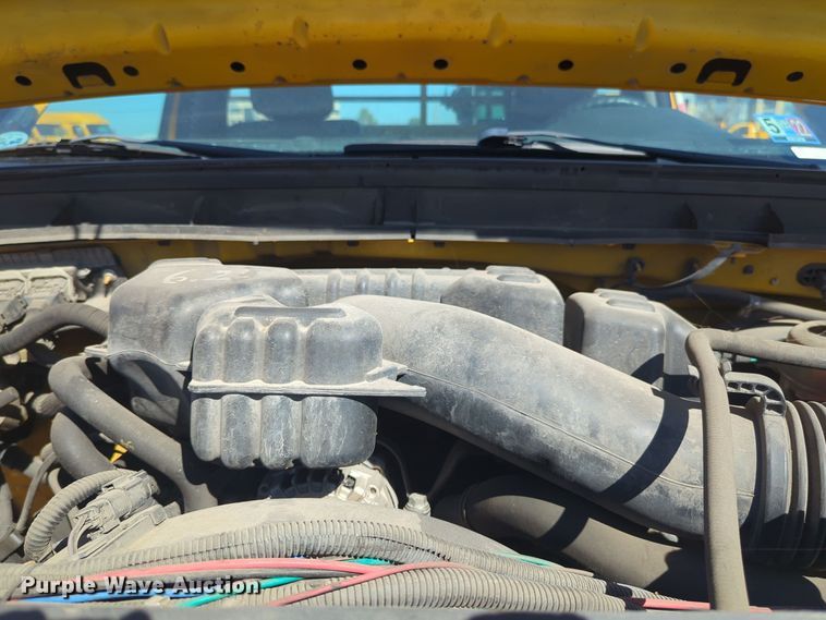 image for item EQ2230 2015 Ford F350 Super Duty utility bed pickup truck