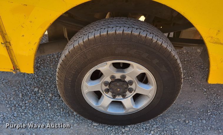 image for item EQ2230 2015 Ford F350 Super Duty utility bed pickup truck