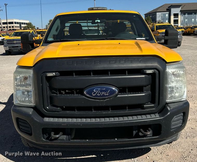 image for item EQ2233 2015 Ford F350 Super Duty utility bed pickup truck