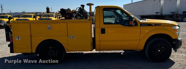 image for item EQ2233 2015 Ford F350 Super Duty utility bed pickup truck